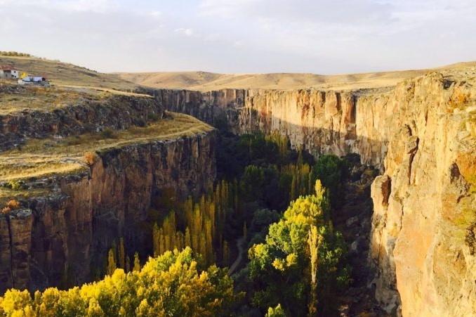 Derinkuyu Underground City & Ihlara Valley Tour