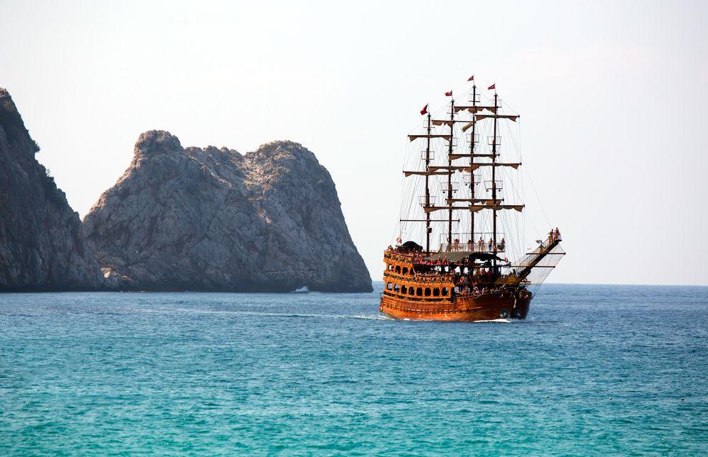 Alanya Pirate Boat Tour